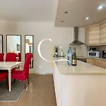 Casa Mika * طوستا ديل سيلونثيو